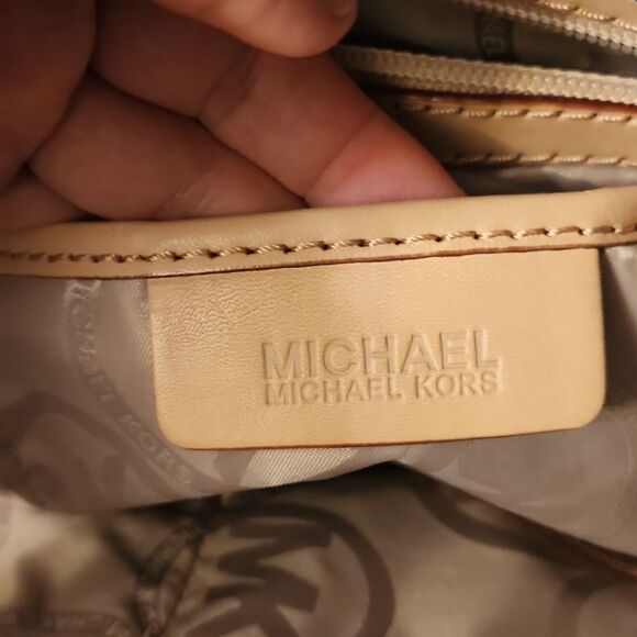 Michael Kors Turquoise Snakeskin-Print Embossed Leather Tote Bag - Picture 5 of 12